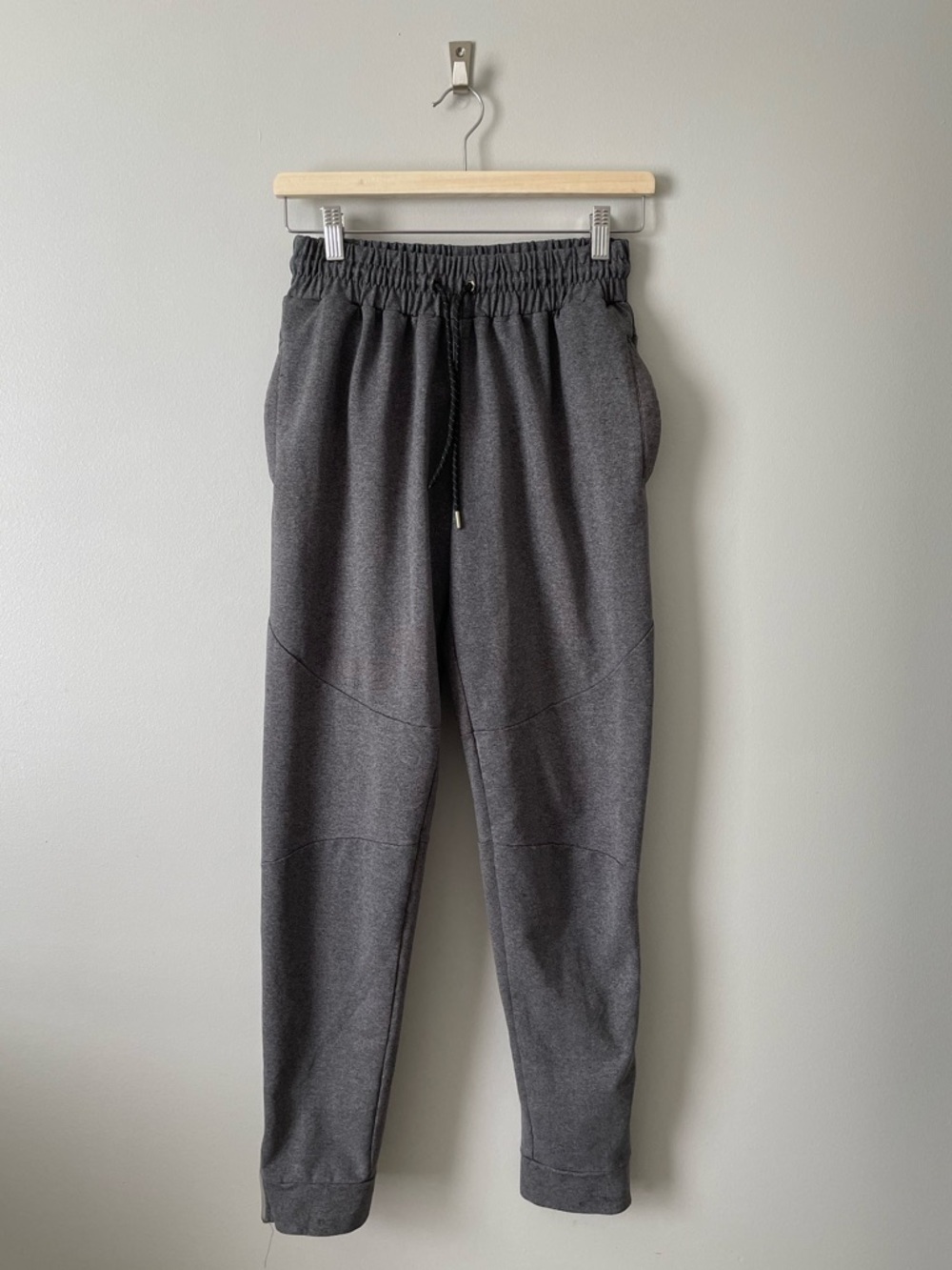 Alphalete Sweatpants Joggers Zipper Ankle Logo Pants Grey sz S